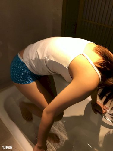 亚洲欧美偷自乱图片
